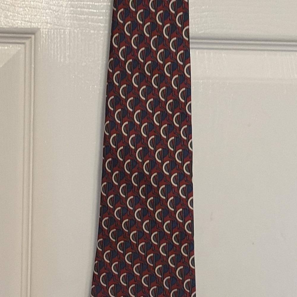 American Traditions NeckTie Red Maroon Italian Silk Made USA Designer, 100% Silk